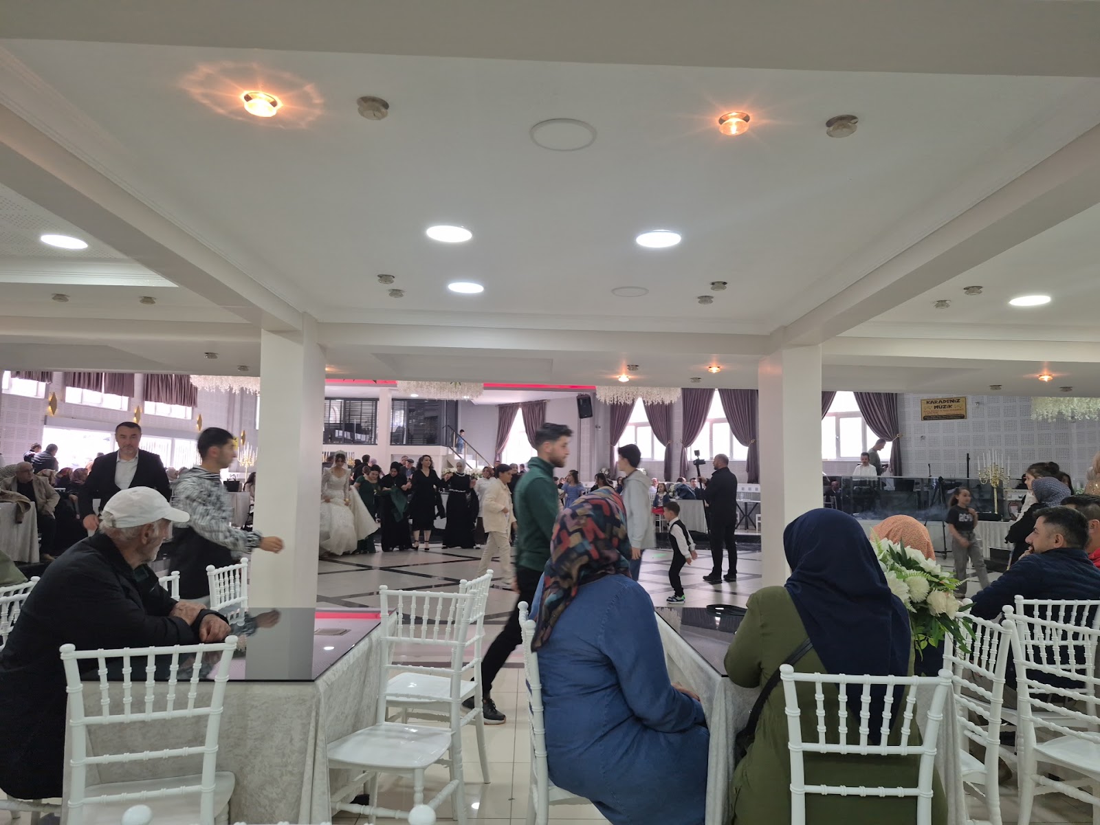 Borçka yıldız düğün ve toplantı salonu