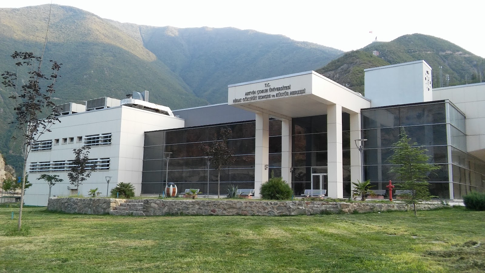 Nihat Gökyiğit Convention Center — Merkez, Artvin kır düğünü mekanı