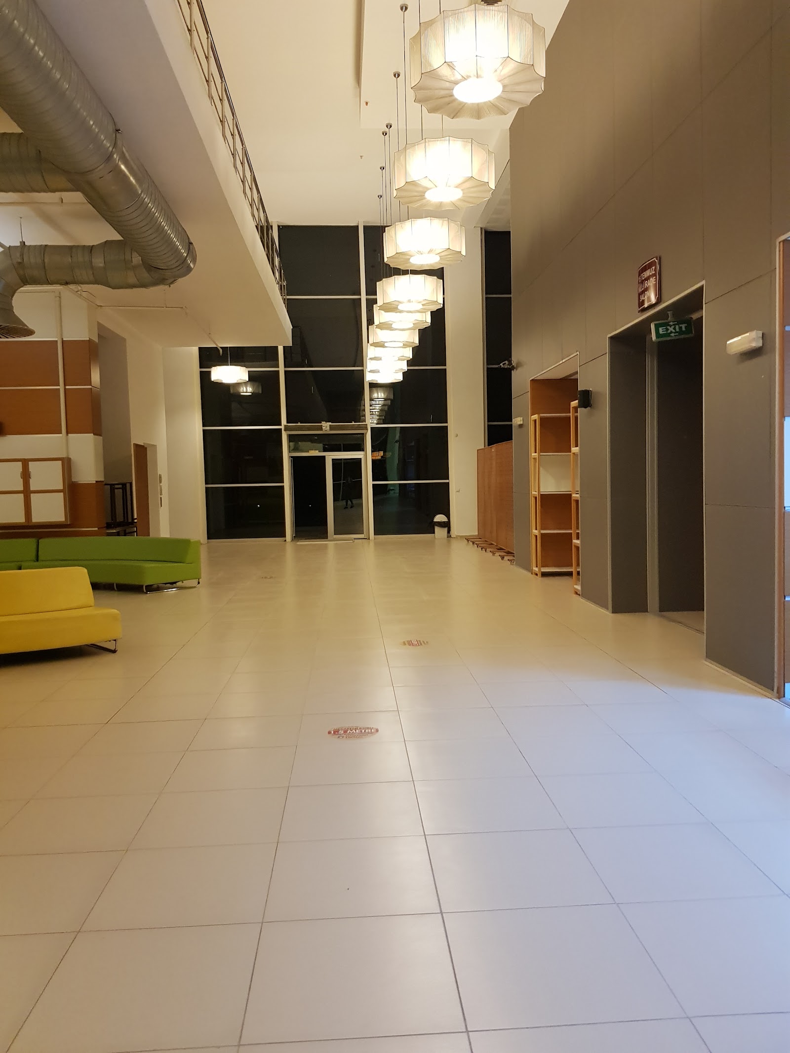 Nihat Gökyiğit Convention Center — Merkez, Artvin kır düğünü mekanı görsel 2